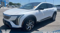 2025 Cadillac OPTIQ Luxury 1