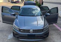 2017 Volkswagen Passat 1.8T R-Line