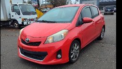 2013 Toyota Yaris LE 5-Door AT