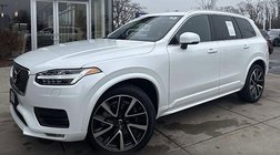 2021 Volvo XC90 T6 Momentum 7-Passenger