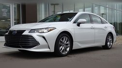 2022 Toyota Avalon Hybrid XLE
