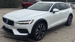 2022 Volvo V60 Cross Country T5