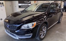 2016 Volvo V60 Cross Country T5