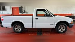 2002 Chevrolet S-10 Base