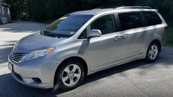 2015 Toyota Sienna LE 8-Passenger