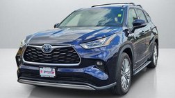 2023 Toyota Highlander Hybrid Platinum