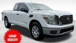 2017 Nissan Titan SV