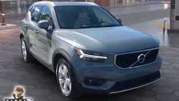 2022 Volvo XC40 T5 Momentum