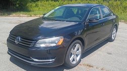2014 Volkswagen Passat 1.8T S PZEV
