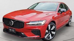 2024 Volvo S60 Recharge T8 Plus Dark Theme