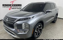 2023 Mitsubishi Outlander SEL
