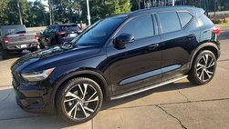2022 Volvo XC40 T5 R-Design