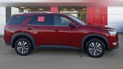 2023 Nissan Pathfinder SL