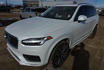 2020 Volvo XC90 T5 Momentum