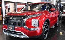 2023 Mitsubishi Outlander PHEV SE