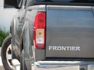 2009 Nissan Frontier LE