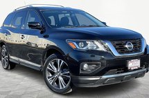 2018 Nissan Pathfinder Platinum