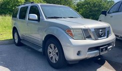 2005 Nissan Pathfinder LE
