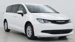 2023 Chrysler Voyager LX