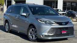 2023 Toyota Sienna Platinum 7-Passenger
