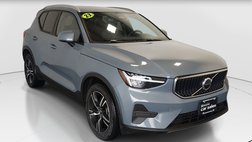 2023 Volvo XC40 B5 Core