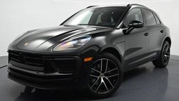 2025 Porsche Macan T