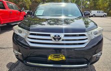 2013 Toyota Highlander SE