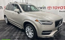 2016 Volvo XC90 T6 Momentum