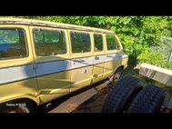 1976 Plymouth Voyager 