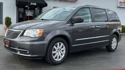 2015 Chrysler Town and Country Touring