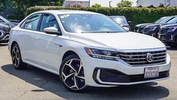 2021 Volkswagen Passat R-Line