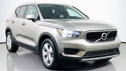 2022 Volvo XC40 T5 Momentum
