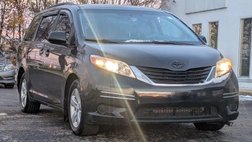 2014 Toyota Sienna LE