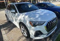 2020 Audi Q3 quattro S line Premium 45 TFSI