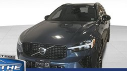 2023 Volvo XC60 B5 Plus Dark Theme