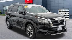 2024 Nissan Pathfinder SL