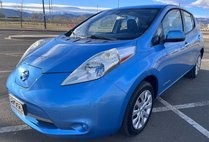 2013 Nissan LEAF S