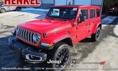 2025 Jeep Wrangler Sahara 4WD