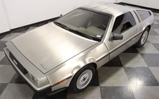 1983 DeLorean DMC-12 Base