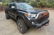 2016 Toyota Tacoma SR