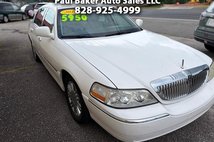 2010 Lincoln Town Car Signature Limited
