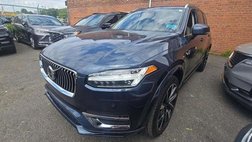 2020 Volvo XC90 T6 Momentum 6-Passenger