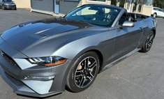2022 Ford Mustang EcoBoost Premium