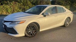 2023 Toyota Camry Hybrid XLE