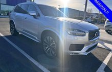 2021 Volvo XC90 T5 Momentum