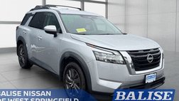2022 Nissan Pathfinder SV