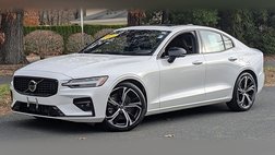 2024 Volvo S60 B5 Ultimate Dark Theme