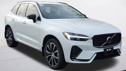 2023 Volvo XC60 B5 Ultimate Dark Theme