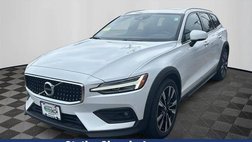 2021 Volvo V60 Cross Country T5