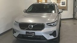 2025 Volvo XC40 B5 Core Bright Theme